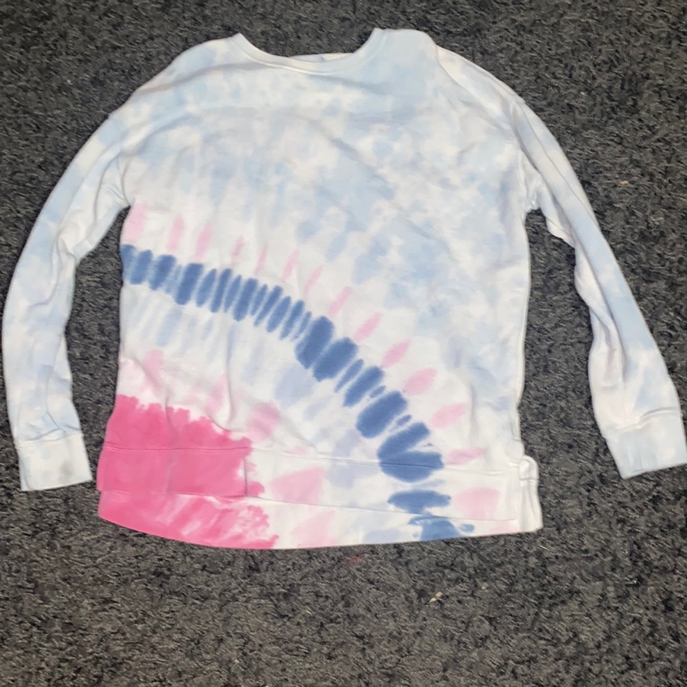 crown & ivy youth XL (tie dye)